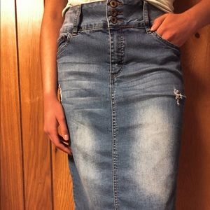 High waisted denim skirt